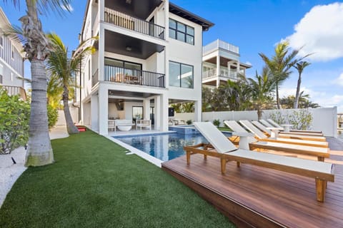 Big Nauti House in Bradenton Beach