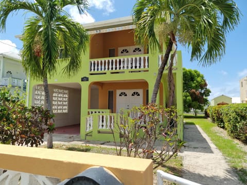 Property building, Garden view