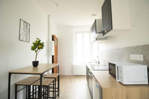 Le Logis de la Gare - 4 min à pied de la gare Apartment in Bourgogne-Franche-Comté