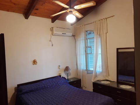 Bed, Bedroom, air conditioner