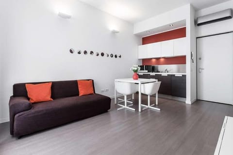 Kitchen or kitchenette, Living room, Dining area