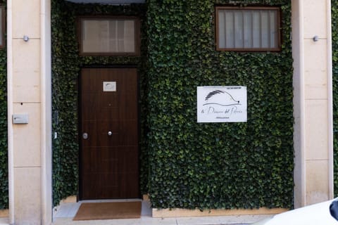 Facade/entrance, Day, Property logo or sign, Logo/Certificate/Sign, Certificate/Award