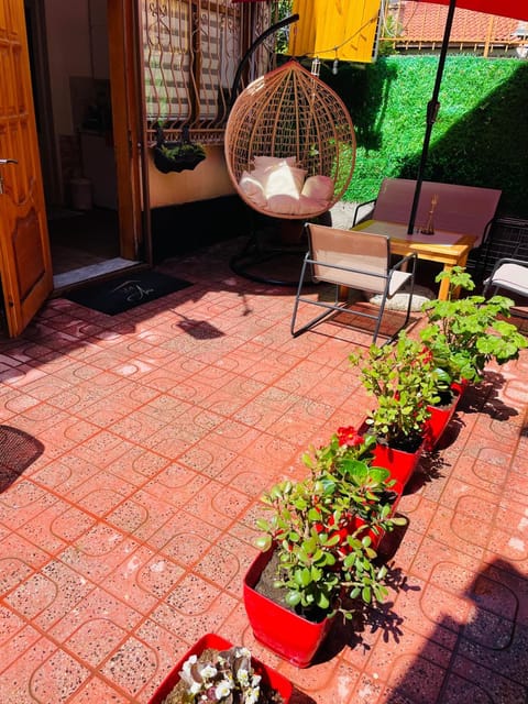 Romeo apt with private garden Bed and Breakfast in North Macedonia