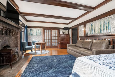 Oak Suite House in Berkeley