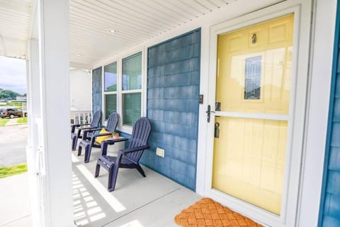 Bayside Bungalow House in Norfolk