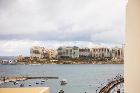 View (from property/room), City view, Sea view, Street view