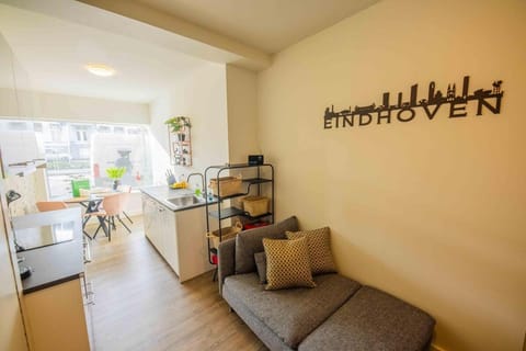 Stylish 50m2 Two-Bedroom Apartment - SD23K Apartment in Eindhoven