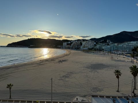 Nearby landmark, Natural landscape, Beach, Mountain view, Sea view, Sunrise, Sunset