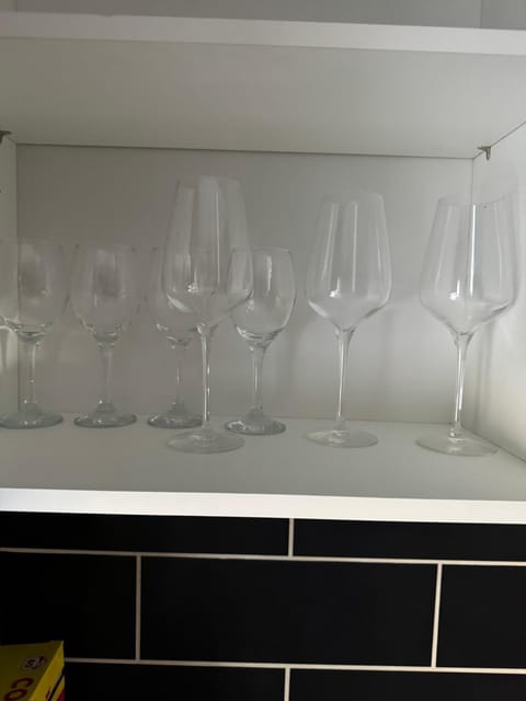 Cosy 4 bedroom holiday let Stevenage 22mins from London on the train House in Stevenage