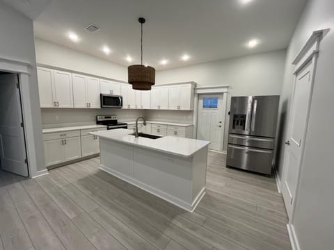 Emerald Coast Retreat 2 4person golf carts large swim spa included Villa in Mexico Beach