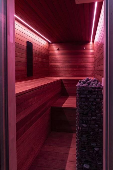 SuiteDreams - Bali Suite Liège Apartment in Flanders