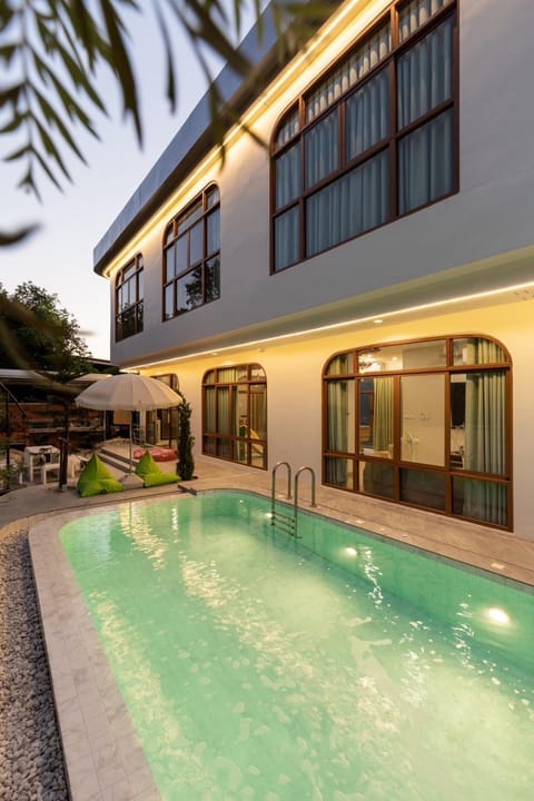 Property building, Pool view, Swimming pool