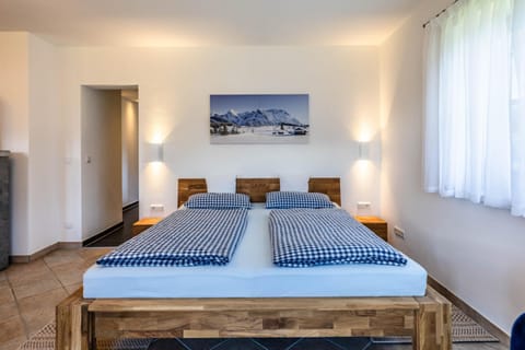 Ferienwohnungen LARA Wohnung 2 Apartment in Mittenwald