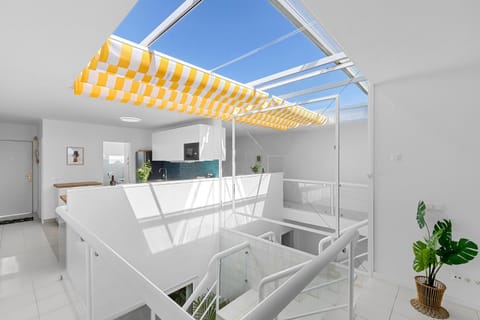 Property building, Photo of the whole room