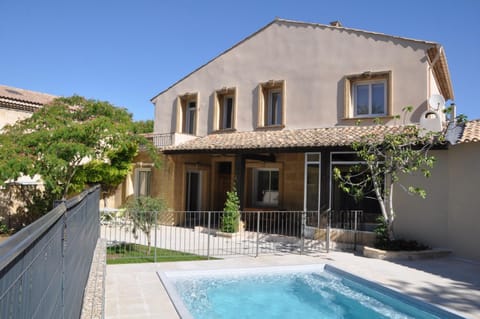 Maison de caractère au coeur de la Provence Villa in Mallemort