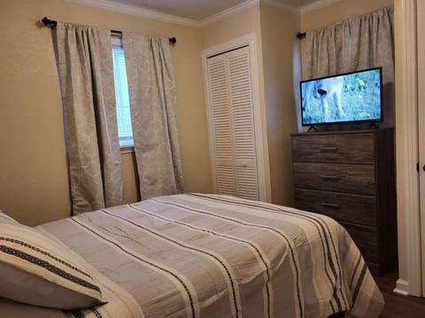 City-View 1BR Near TTU & Downtown Apartment in Cookeville