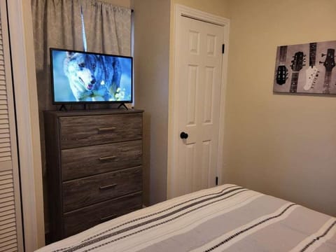 City-View 1BR Near TTU & Downtown Apartment in Cookeville