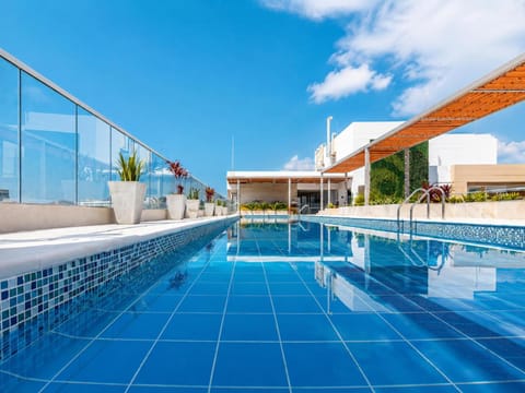 Property building, Swimming pool