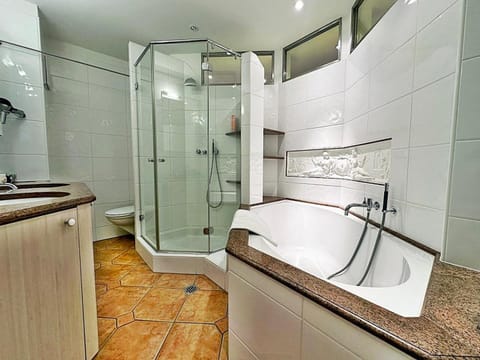 Shower, Bathroom, Bath