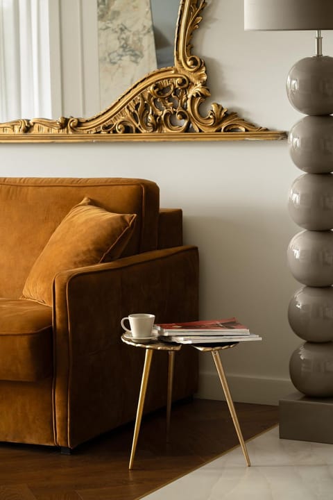 Living room, Decorative detail, Seating area