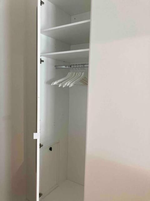 AuroraSky PineView, M, luonto, wifi, pysäköinti Apartment in Helsinki