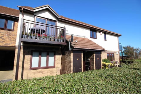 Flutes - Moments from Baiter Park and Waterfront Apartment in Poole