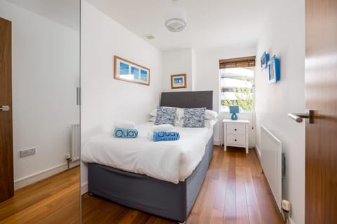 Castle Lanes - Minutes from Poole Quay, Poole Town Location Apartment in Poole