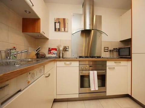 Marina Secret - on Poole Quay with Free Parking Apartment in Poole