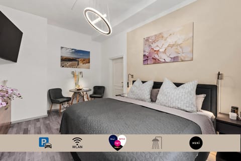 Living room, Photo of the whole room