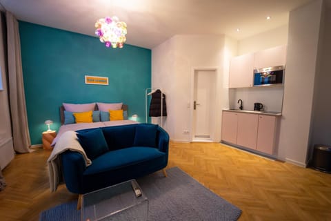 Bed, Living room, Photo of the whole room, Bedroom