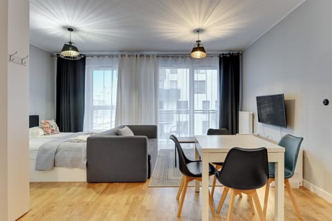 Bed, TV and multimedia, Living room, Photo of the whole room, Dining area, Bedroom, hair dresser