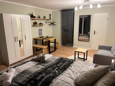 Bed, Living room, Photo of the whole room, Seating area, Dining area, Bedroom, wardrobe