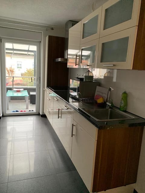 Günstige Zimmer-Unterkunft Zimmer mit Gemeinschaftsbad Apartment in Lörrach