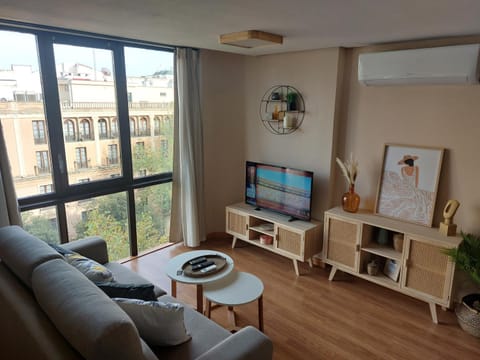 TV and multimedia, Seating area