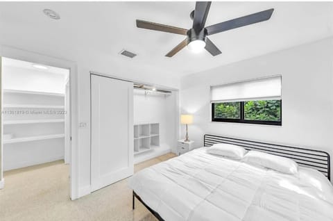 Cozy Stay House in Oakland Park