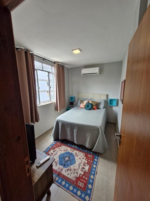 Bed, Bedroom, air conditioner