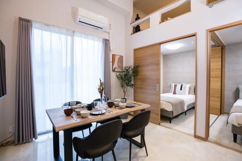 Bed, Living room, Dining area, air conditioner
