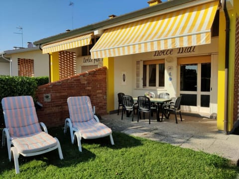 Garden, furniture