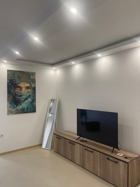 Communal lounge/ TV room, TV and multimedia, Evening entertainment