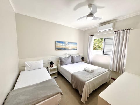 Bed, Photo of the whole room, Bedroom, towels, air conditioner
