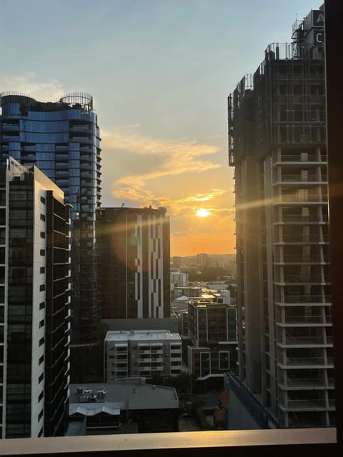 City view, Sunrise