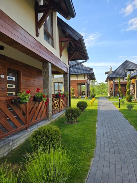 Property building, Spring, Day, Garden view