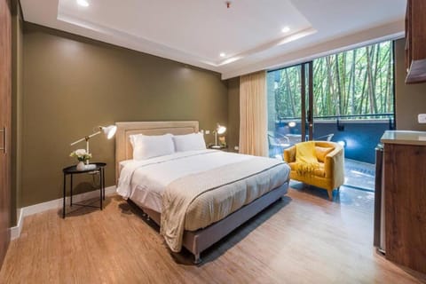 Balcony/Terrace, Living room, Photo of the whole room, Bedroom