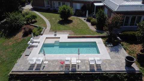 Garden view, Pool view, Swimming pool, Swimming pool, sunbed