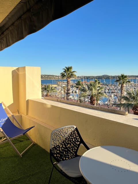 Day, View (from property/room), Balcony/Terrace, Sea view