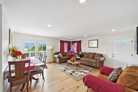 Paradise On Earth residence House in Lake Elsinore