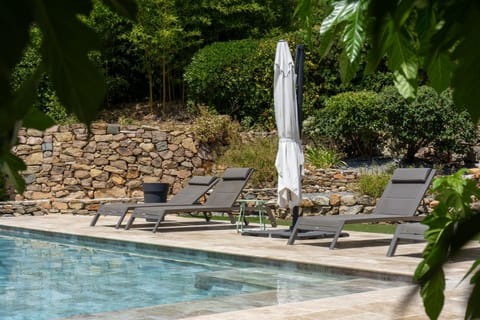 Garden view, Pool view, sunbed