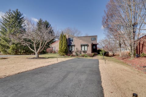 Harrisonburg Home with Deck - 2 Mi to JMU! House in Harrisonburg