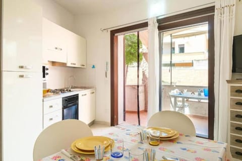 TV and multimedia, Kitchen or kitchenette, Living room, Dining area, oven, pet friendly, stove