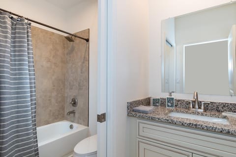 Vista Montaña House in Casas Adobes